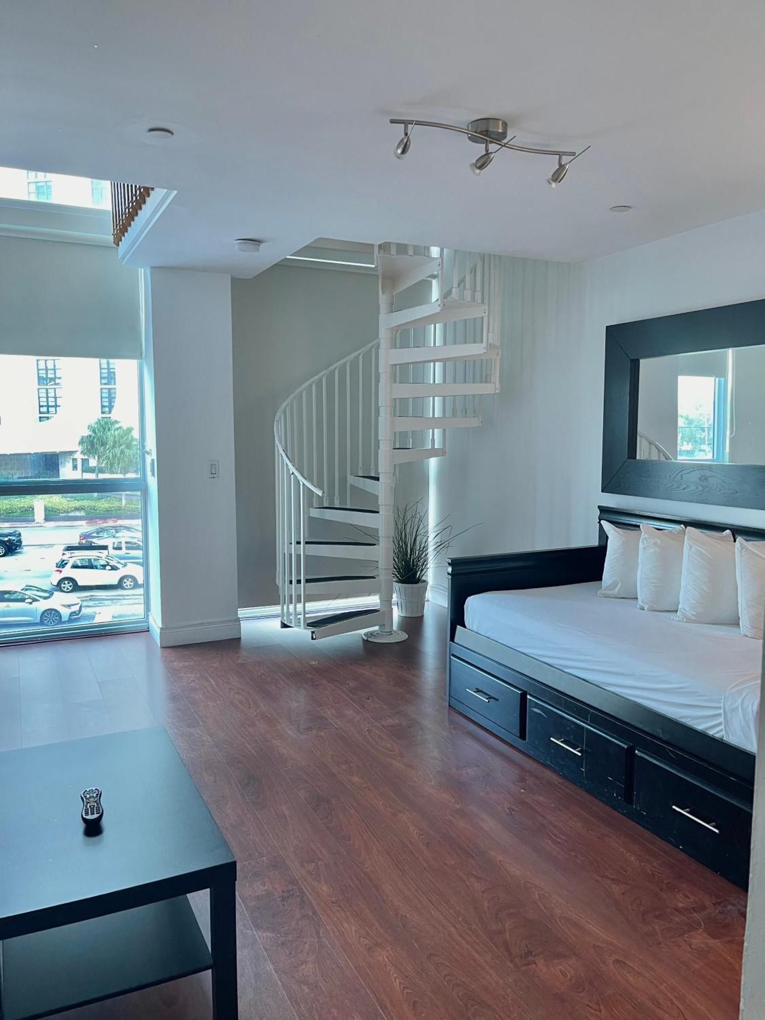 New Point Miami Beach Apartments Eksteriør bilde